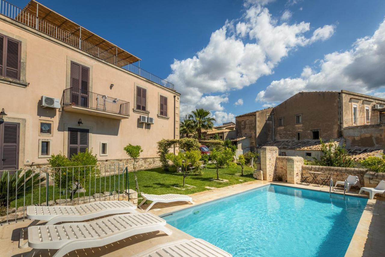 Villa Rosaria Rooms Noto Exterior foto